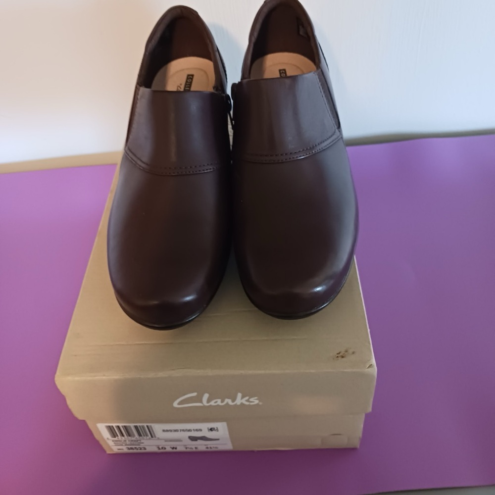 Clarks Women's Brown Leather Shoes